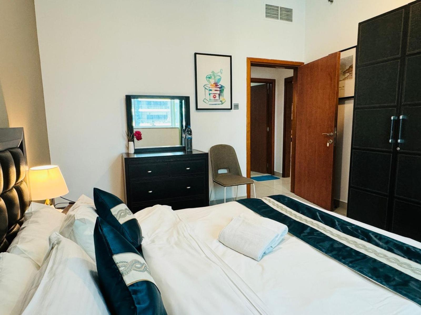 Entire Private Self Catered Apartments Marina Dubaj Szoba fotó